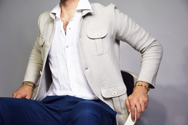 L'eleganza maschile passa ancora per i blazer destrutturati
