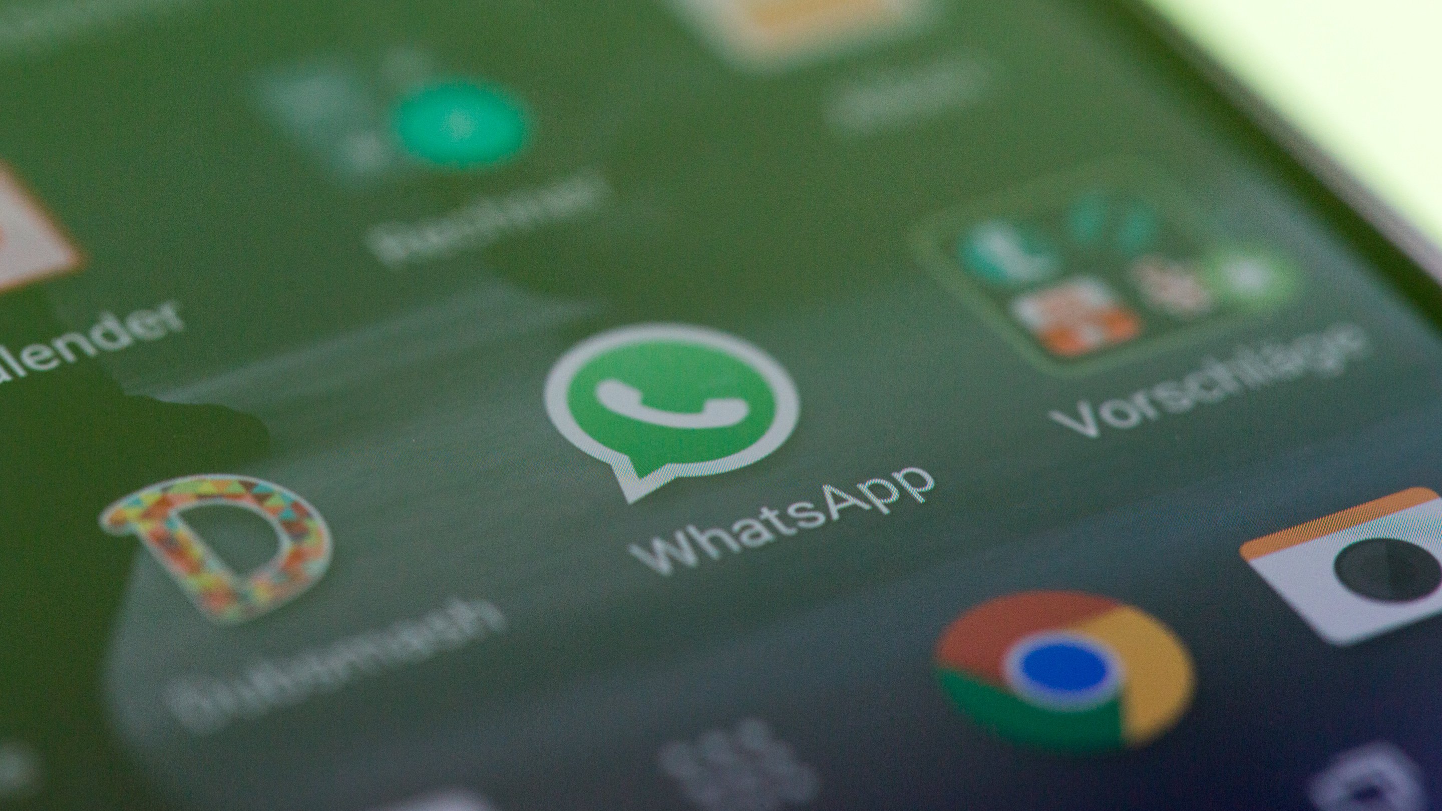 Whatsapp diventa a pagamento ecco il costo che avranno i messaggi inviati