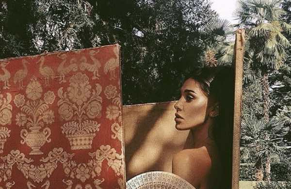 Belen nuda torna a far parlare di se, ecco la nuova foto scandalo