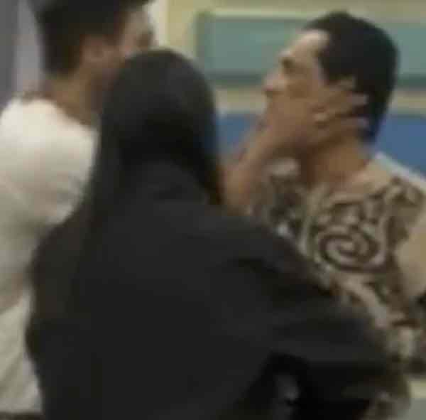 Francesco Monte bacia in bocca Ivan Cattaneo al Grande Fratello Vip VIDEO