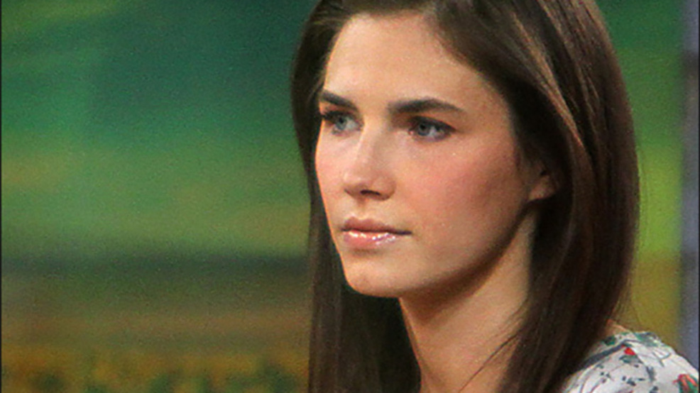 Amanda Knox si sposa a Pomeriggio 5 il video della dichiarazione d'amore del fidanzato