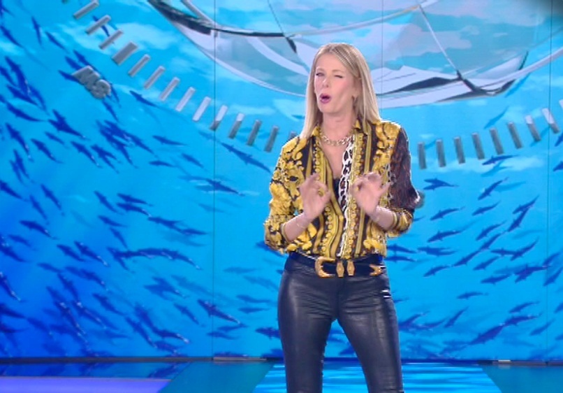 Isola dei Famosi 2019 lo spot in tv e i primi naufraghi pronti a partire per l'Isola