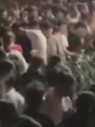 Sfera Ebbasta il video della tragedia in discoteca quando crolla il ballatoio