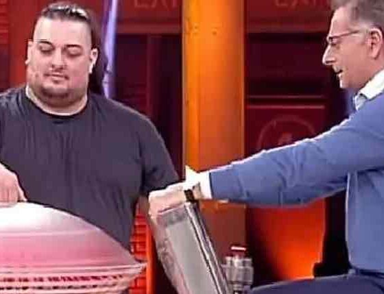 Avanti un altro torna a gennaio 2019 con un lutto e la scomparsa di un valletto