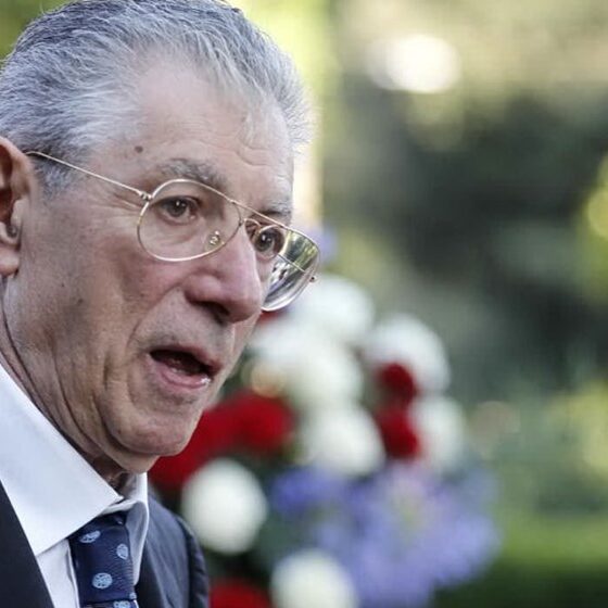 Umberto Bossi malattia ricoverato in ospedale sta male che cos'ha?