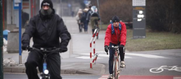 Cosa cambia nel nuovo codice della strada? Dal fumo alle biciclette e all'alta velocità