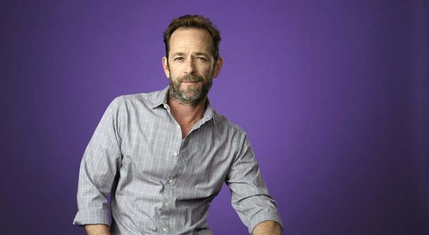 Luke Perry ictus l'attore è in coma farmacologico all'ospedale di L.A.