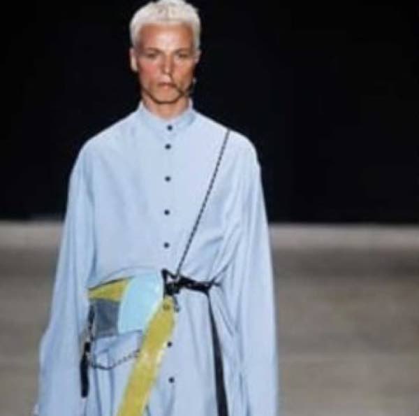 Giovane modello muore in passerella improvvisamente è successo in Brasile