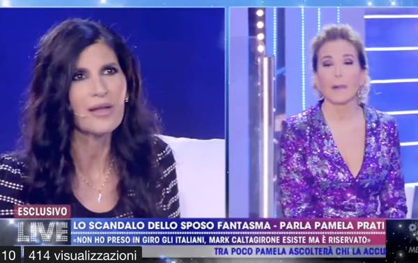 Pamela Prati asfalta la D'Urso a Live:"Non parlo ti voglio salutare e me ne vorrei andare"