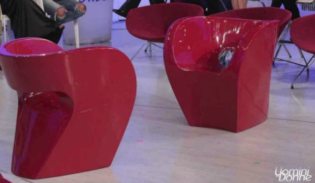 Angela Nasti ha scelto Alessio video e petali rossi sulla coppia di Uomini e donne