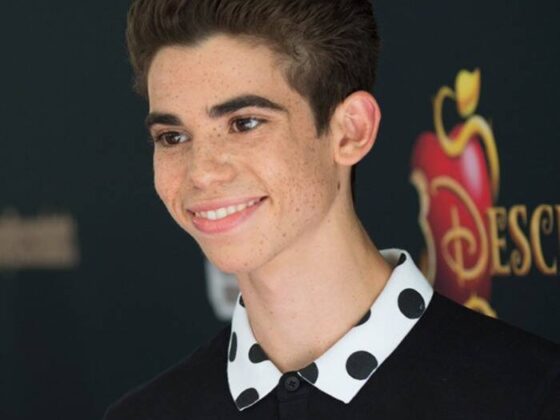 Cameron Boyce funerali e autopsia ecco la vera causa della morte del personaggio Disney