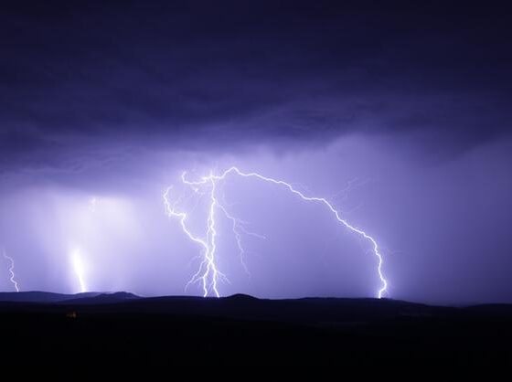 Meteo Weekend 26 luglio temporali e grandine e calo temperature ecco dove