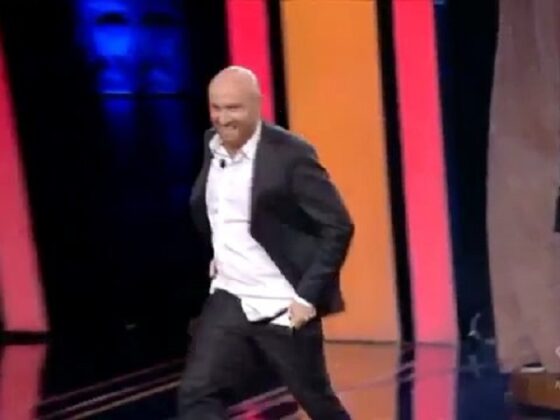 Rudy Zerbi è gay o fa finta? Eccolo con gli spogliarellisti a Tu Si Que Vales