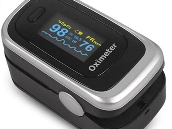 Comprare online pulsossimetro dito per misurare ossigeno nel sangue