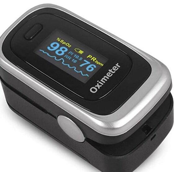 Comprare online pulsossimetro dito per misurare ossigeno nel sangue