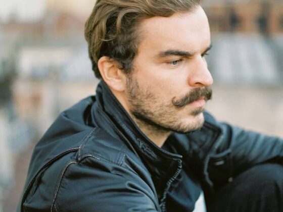 Calvizie uomo come rafforzare i capelli e vivere sereni