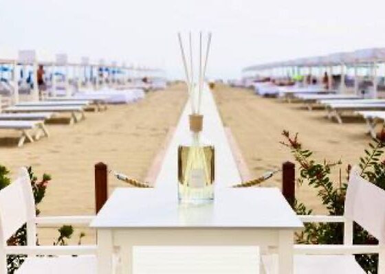 A Forte dei Marmi la prima spiaggia profumata d'Italia