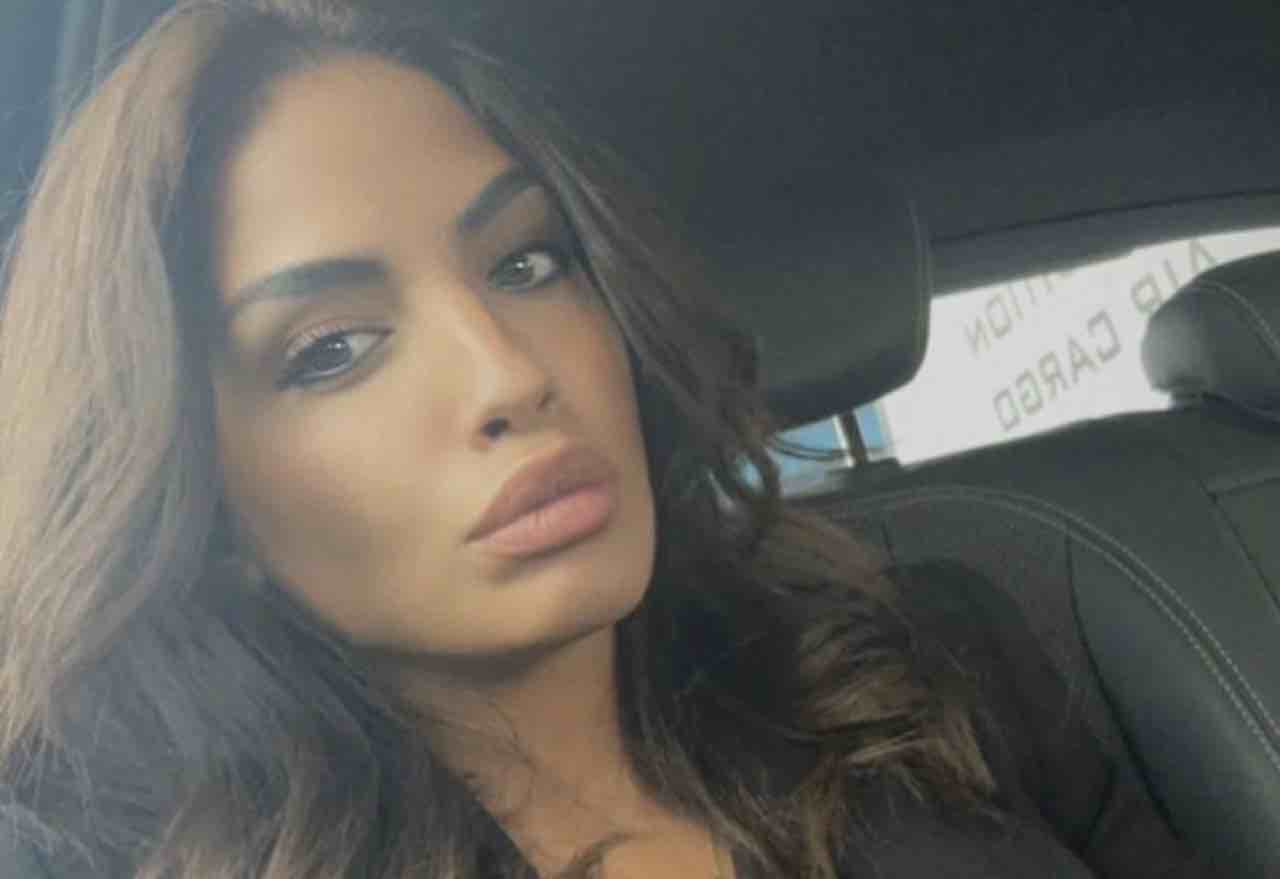 Chi è Monia l'ex fidanzata di Varrese al Gf: età, altezza, cognome, peso e lavoro