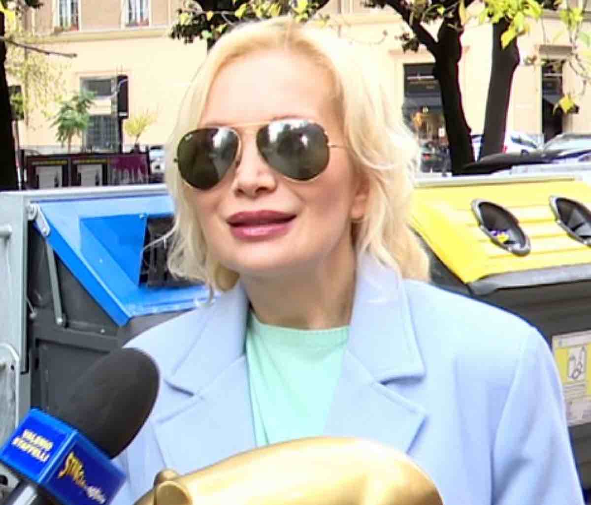 Vira Carbone età altezza peso e Tapiro d'oro per i pomp**i in diretta TV, chi è