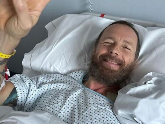 Jovanotti in ospedale brutta operazione durata 8 ore fan in trepidazione