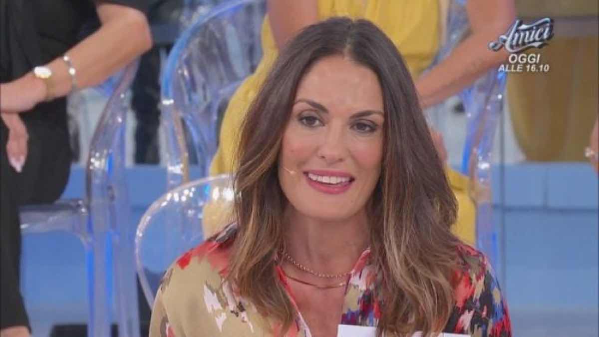 Jasna Uomini e donne età altezza peso: cognome, vita privata e trono over