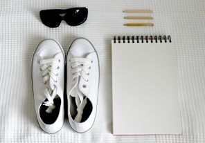 Come indossare le sneakers bianche? Consigli e suggerimenti