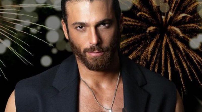 Capodanno con Can Yaman ecco dove e con chi festeggia il divo turco